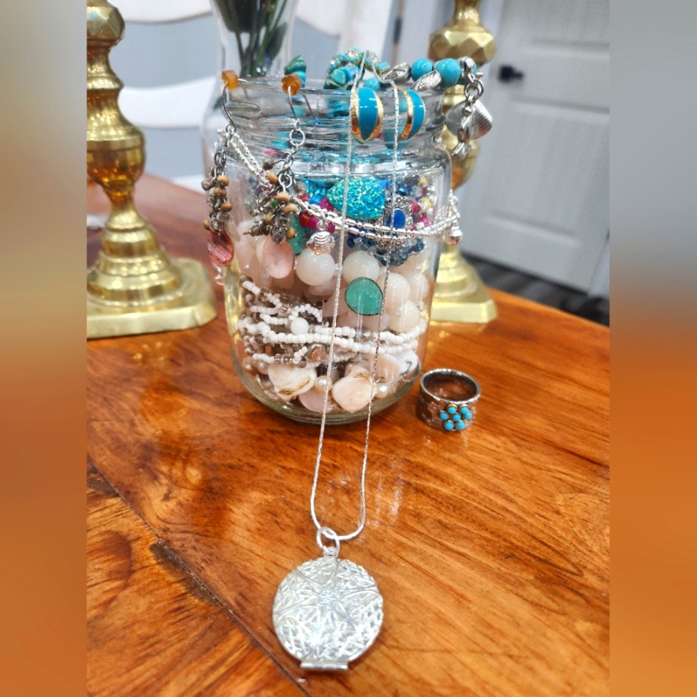 Beachy Themed Jewelry Jar